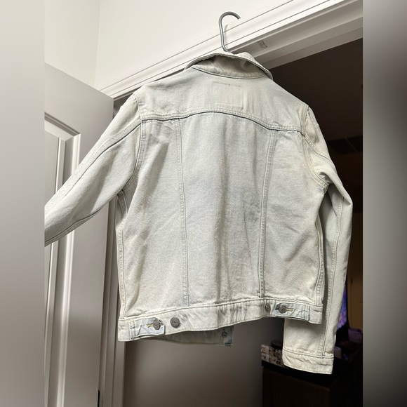 Levi Jean Jacket - Picture 6 of 7
